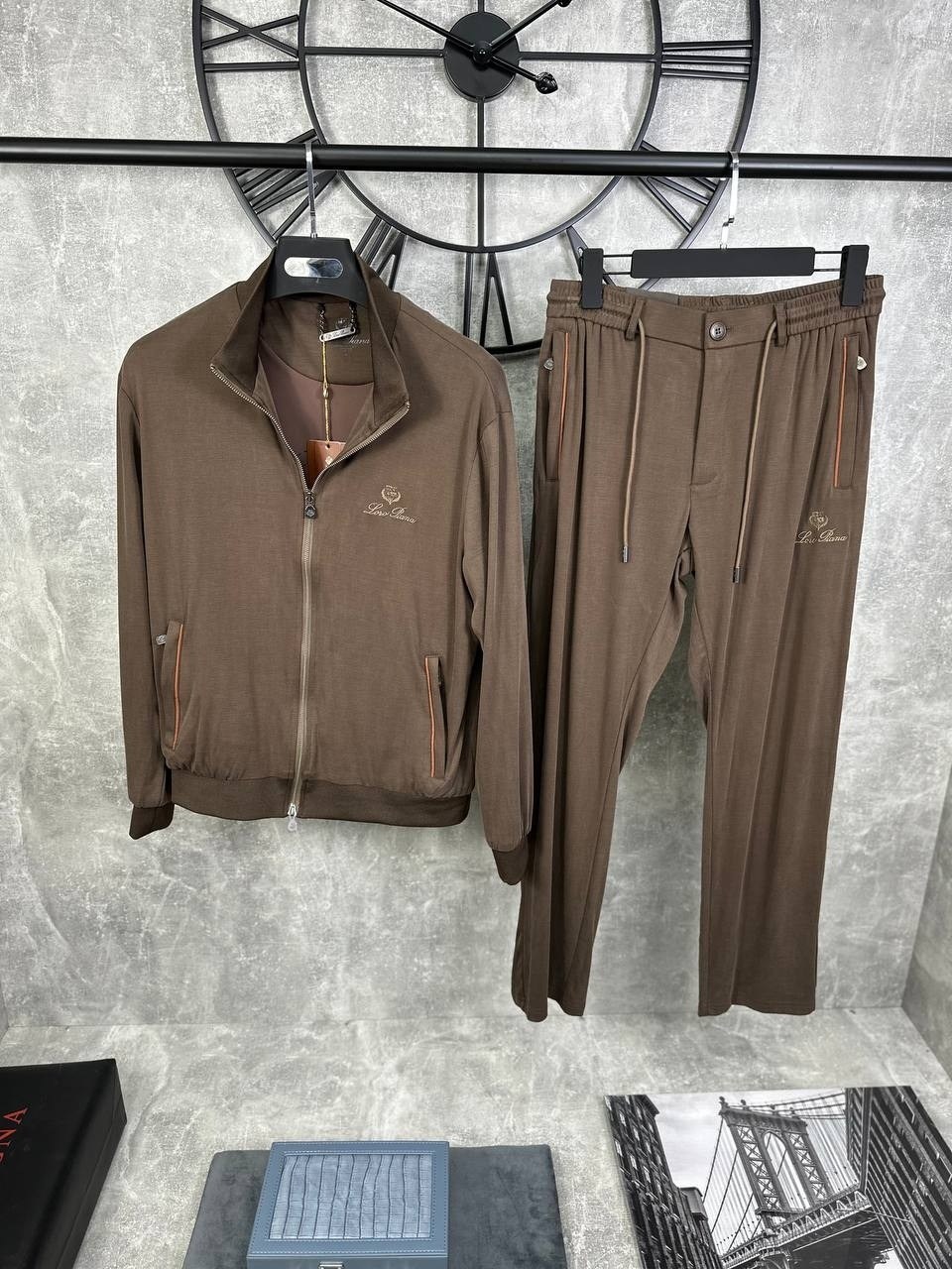 спортивный костюм brunello cucinelli,спортивный костюм loro piana,спортивный костюм brunello cucinelli чёрный,спортивный костюм лоро пиано мужской,мужской спортивный костюм