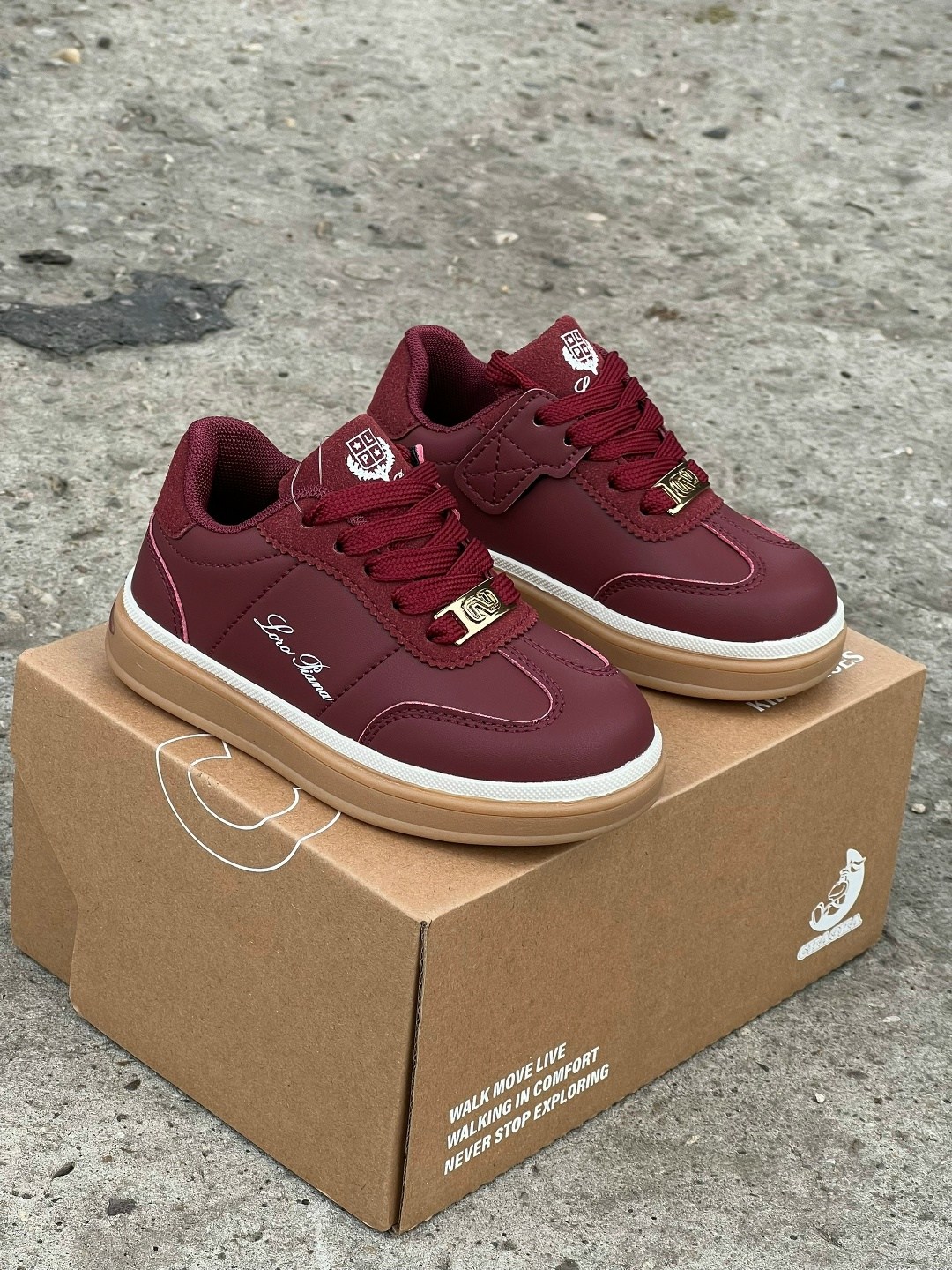 ,женские кроссовки,модные кроссовки,бордовые кроссовки,кроссовки для женщин