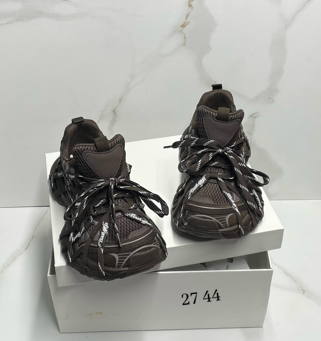 кроссовки balenciaga женские,balenciaga кроссовки,,кроссовки баленсиага 3 xl,кроссовки balenciaga 3 xl