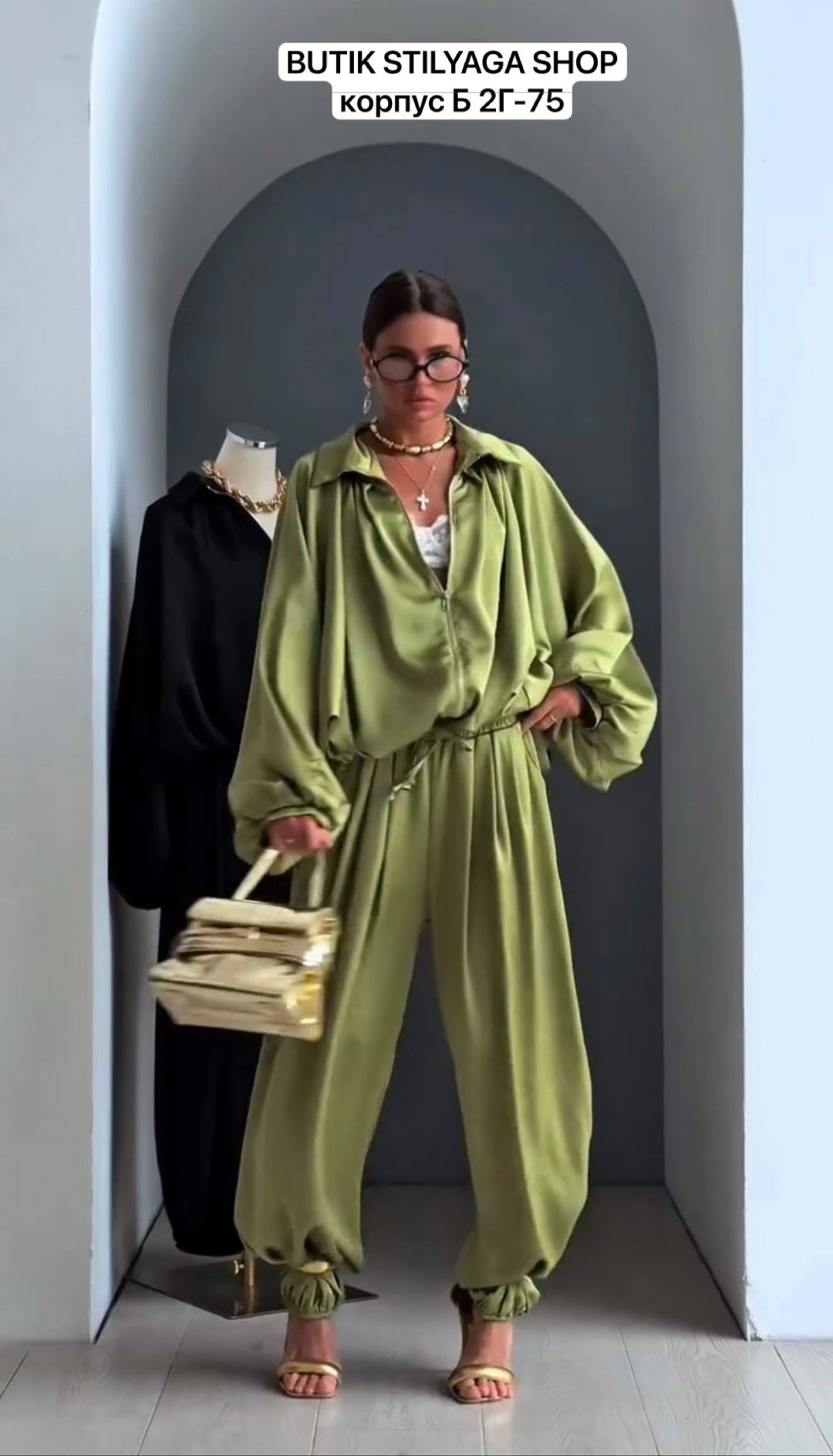 брючный костюм,брючный атласный костюм,костюм брючный шелковый,атласный костюм,шелковый костюм