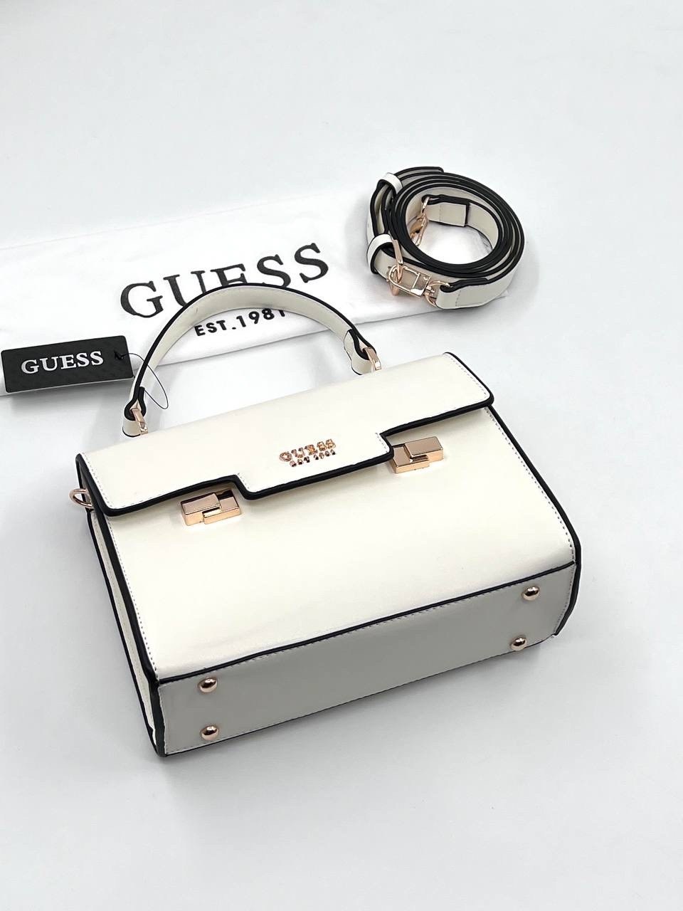 сумка женская guess,сумка guess,guess сумка через плечо,сумка на плечо guess,белая сумка guess