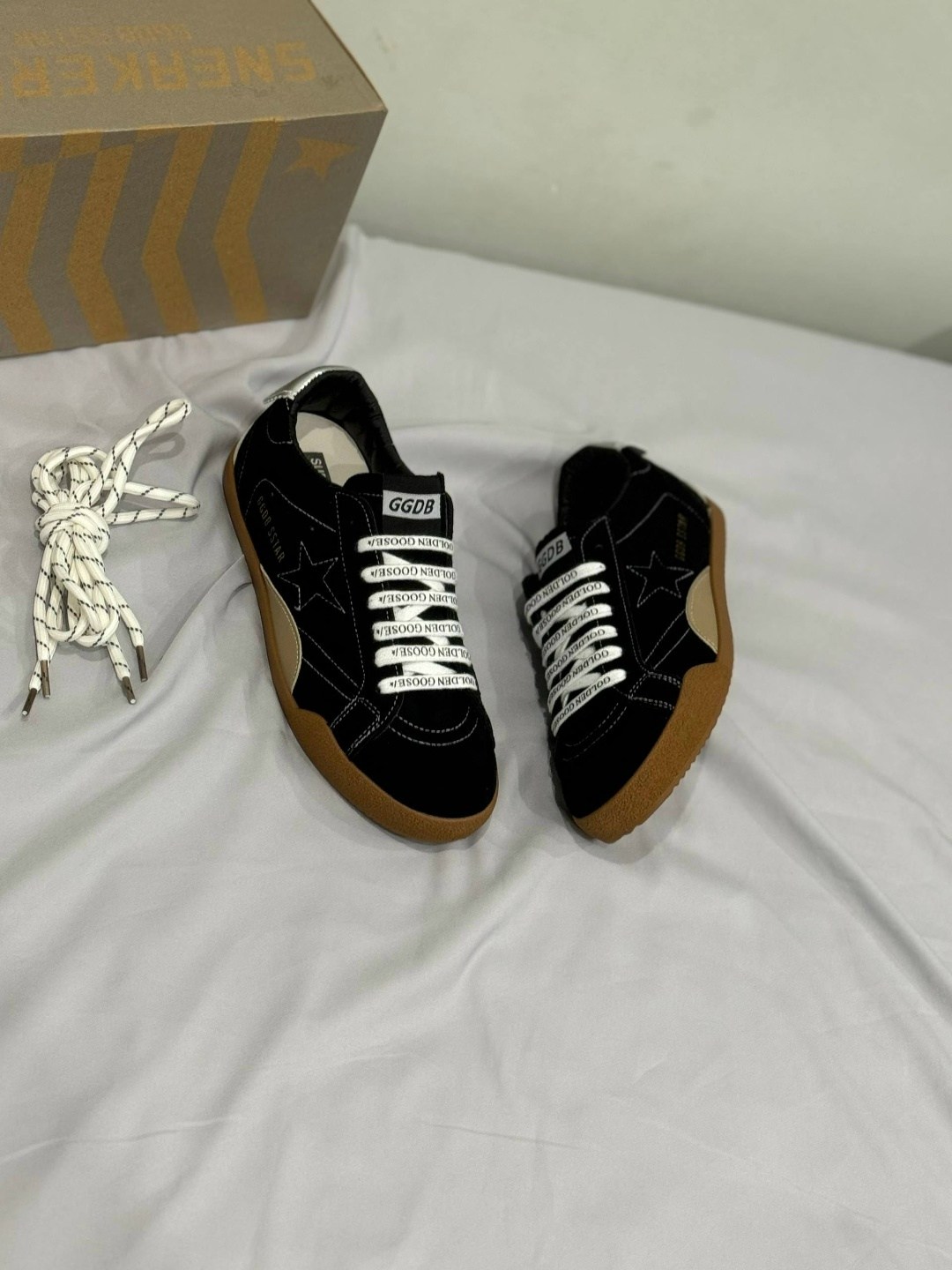 ,модные кроссовки,кроссовки женскиe,кеды golden goos арт.лх112,удобные кроссовки