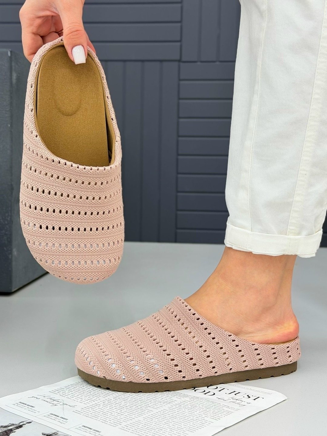 женские тапочки,,закрытые тапочки,вязаные тапочки,домашние тапочки женские