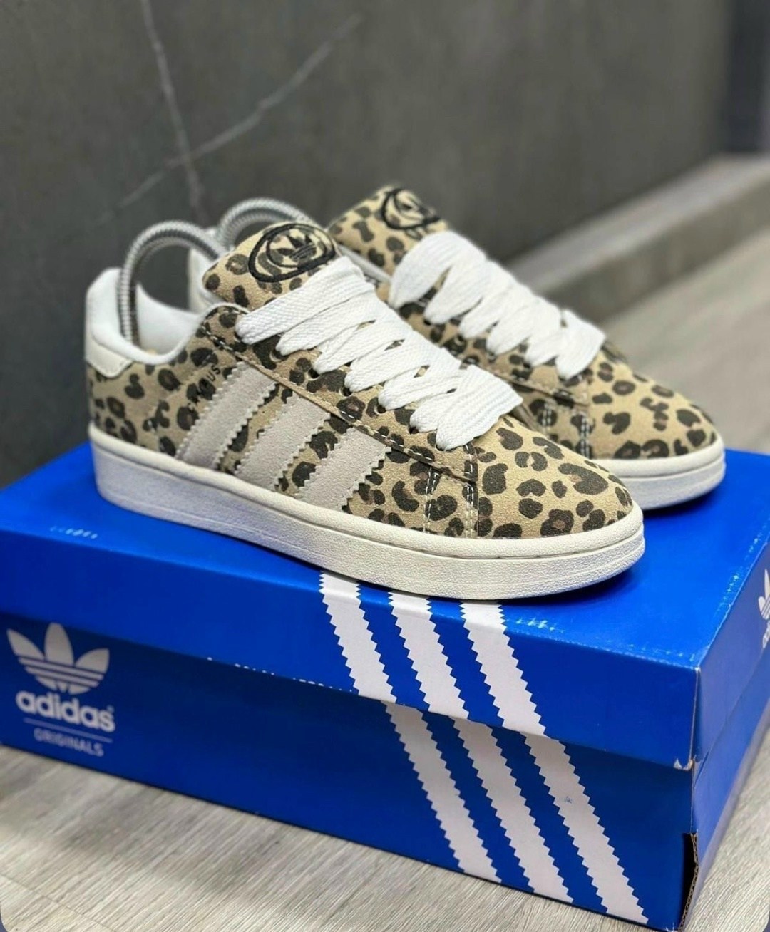 adidas leopard,кроссовки модные,кроссовки адидас леопардовые,адидас супер стар,кроссовки