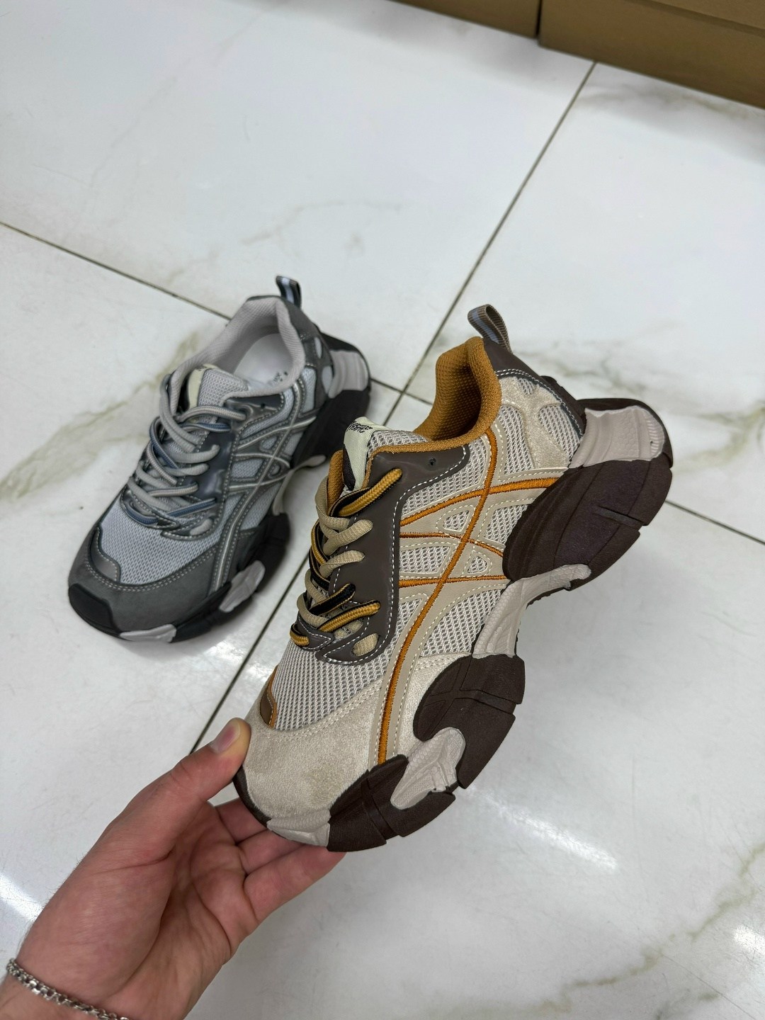 кроссовки женскиe,,массивные кроссовки,кроссовки повседневные,кроссовки