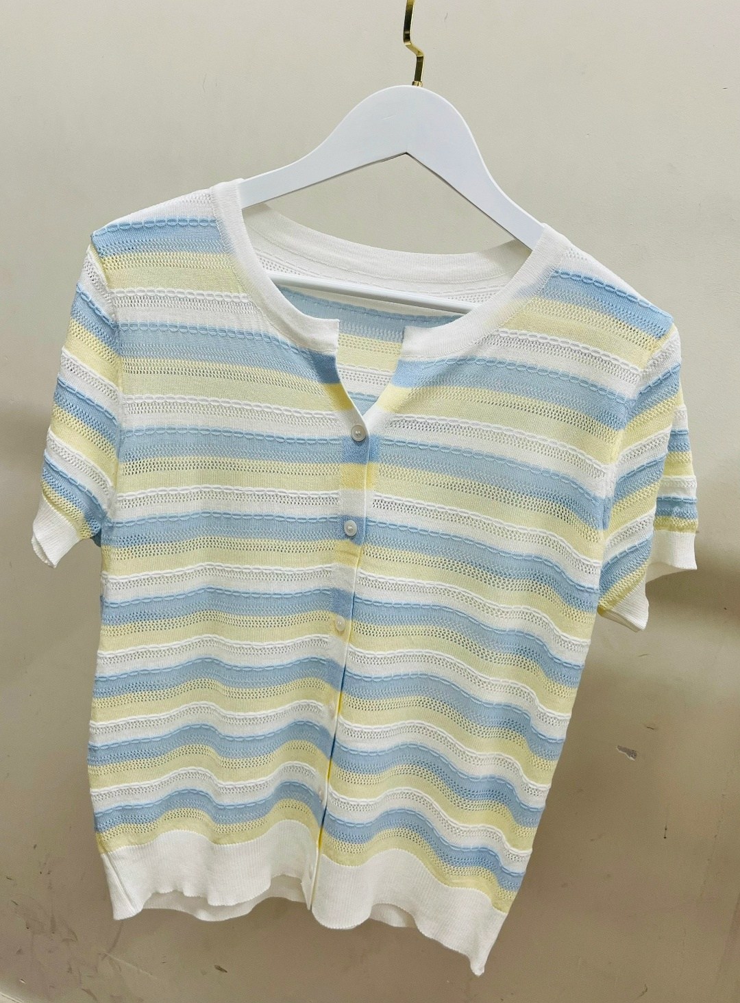 вязаные футболки женские,вязаная футболка,футболки модные,трикотажная футболка,трикотажный топ