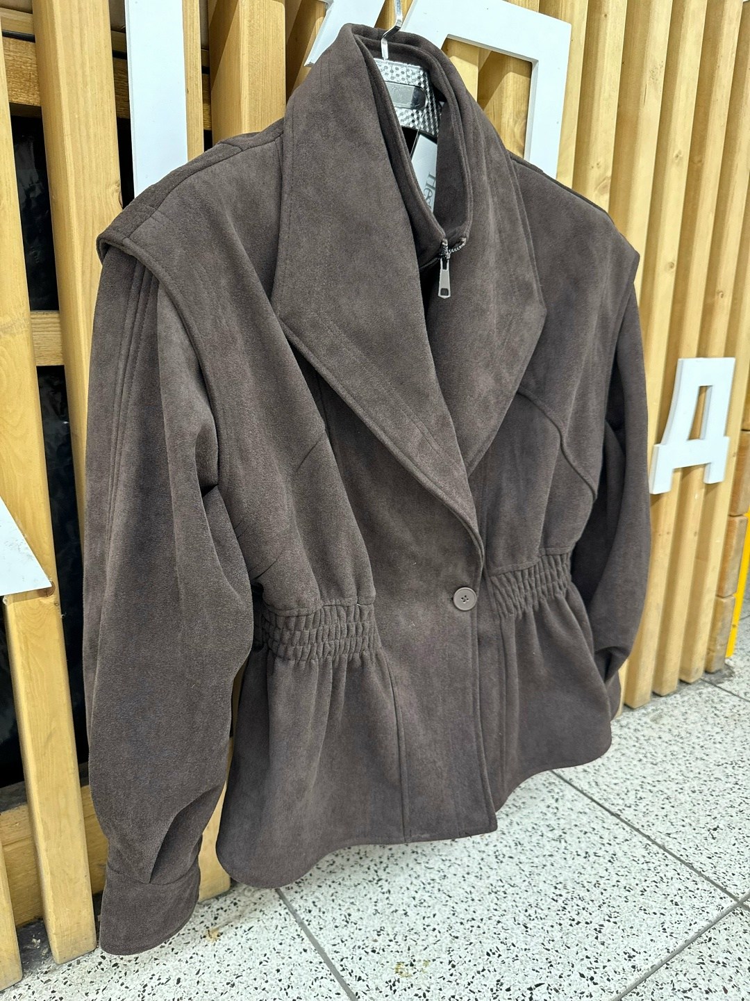 замшевая куртка,куртка женская замшевая,женская замшевая куртка косуха коричневая,куртка замшевая с поясом пиджак,куртка из натуральной замши