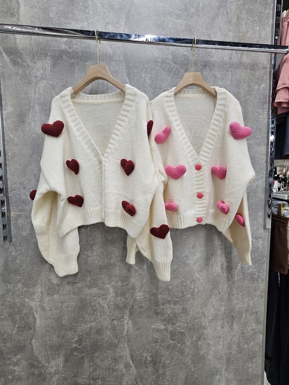 кардиган с сердечками,кардиган женский красный,кофта кардиган,кардиган вязаное,кардиган