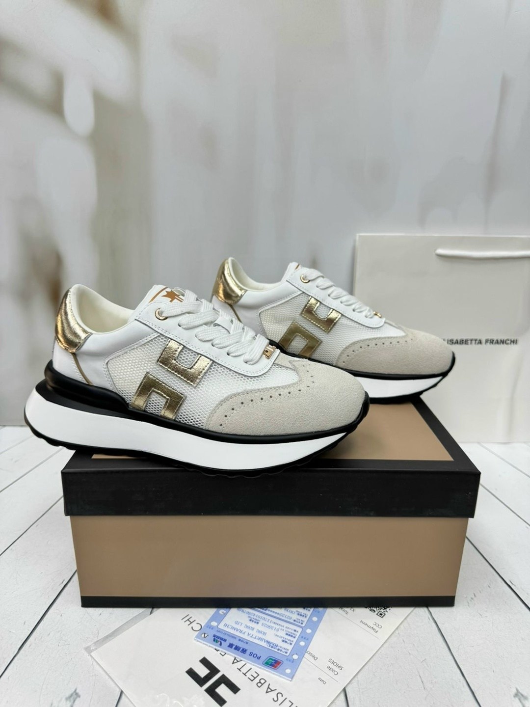 ,кроссовки женскиe,hogan кроссовки,кроссовки hermes,fendi кроссовки