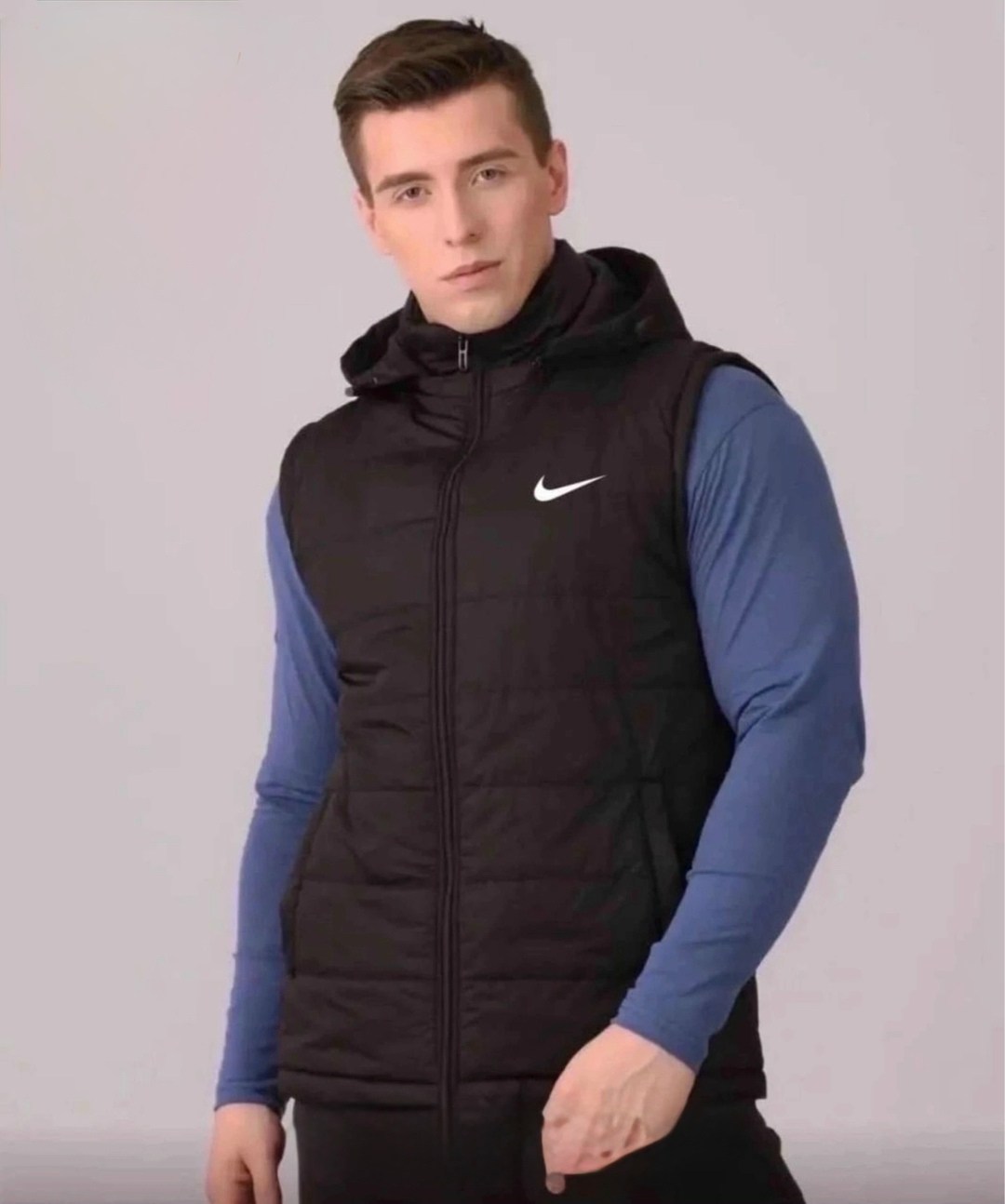 жилетка найк мужская черная,жилетка внутри,жилетка nike мужская,жилет мужской nike,жилетка мужская