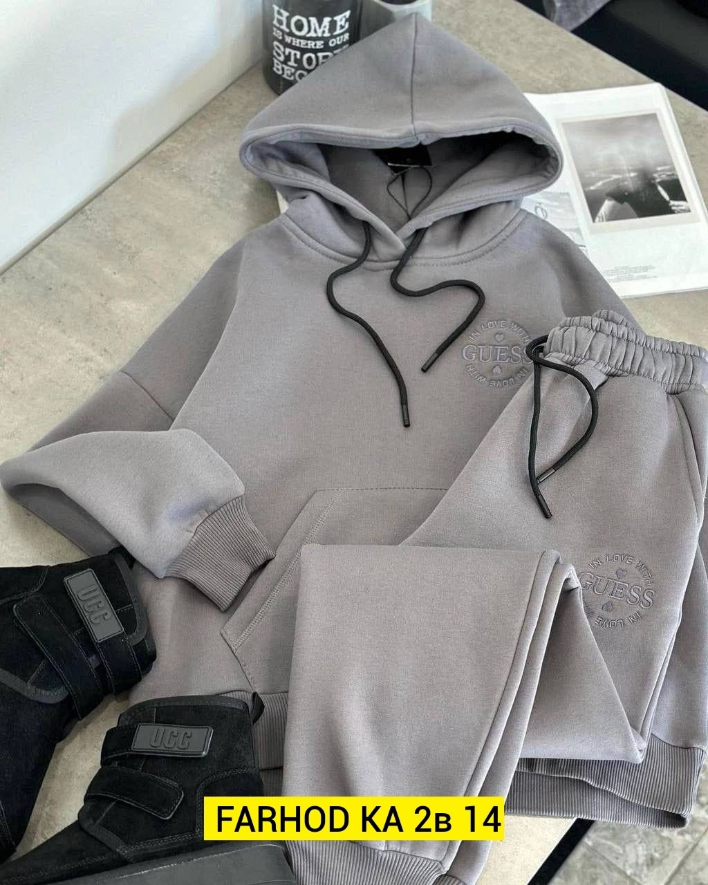 костюм на флисе,костюм guess,спортивный костюм guess трехнитка на флисе,спортивные костюм,спортивный костюм трехнитка