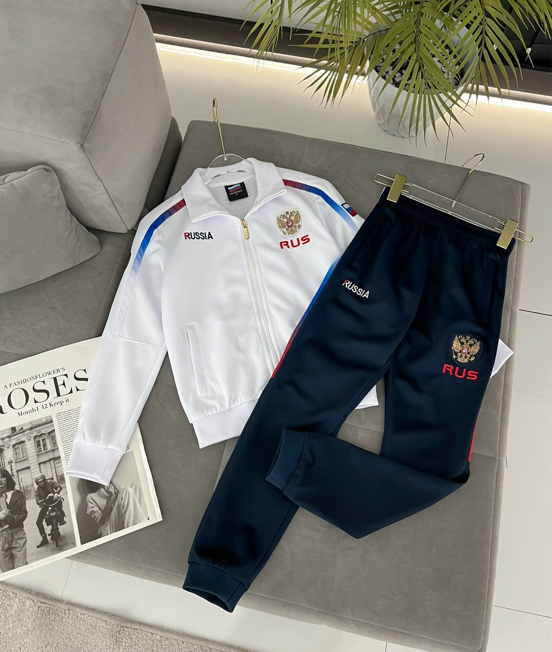 спортивный костюм russia,мужской спортивный костюм russia,спортивный костюм forward russia,белый парадный костюм форвард,спортивный костюм russia цвет белый