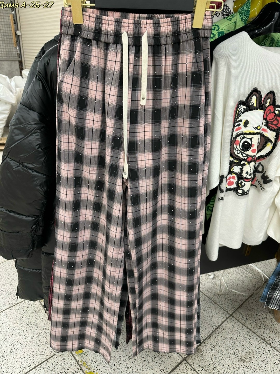 широкие брюки в клетку,женские клетчатые брюки houzhou harajuku,брюки женские клетчатые в стиле эмо,брюки женские в клетку,штаны в клетку