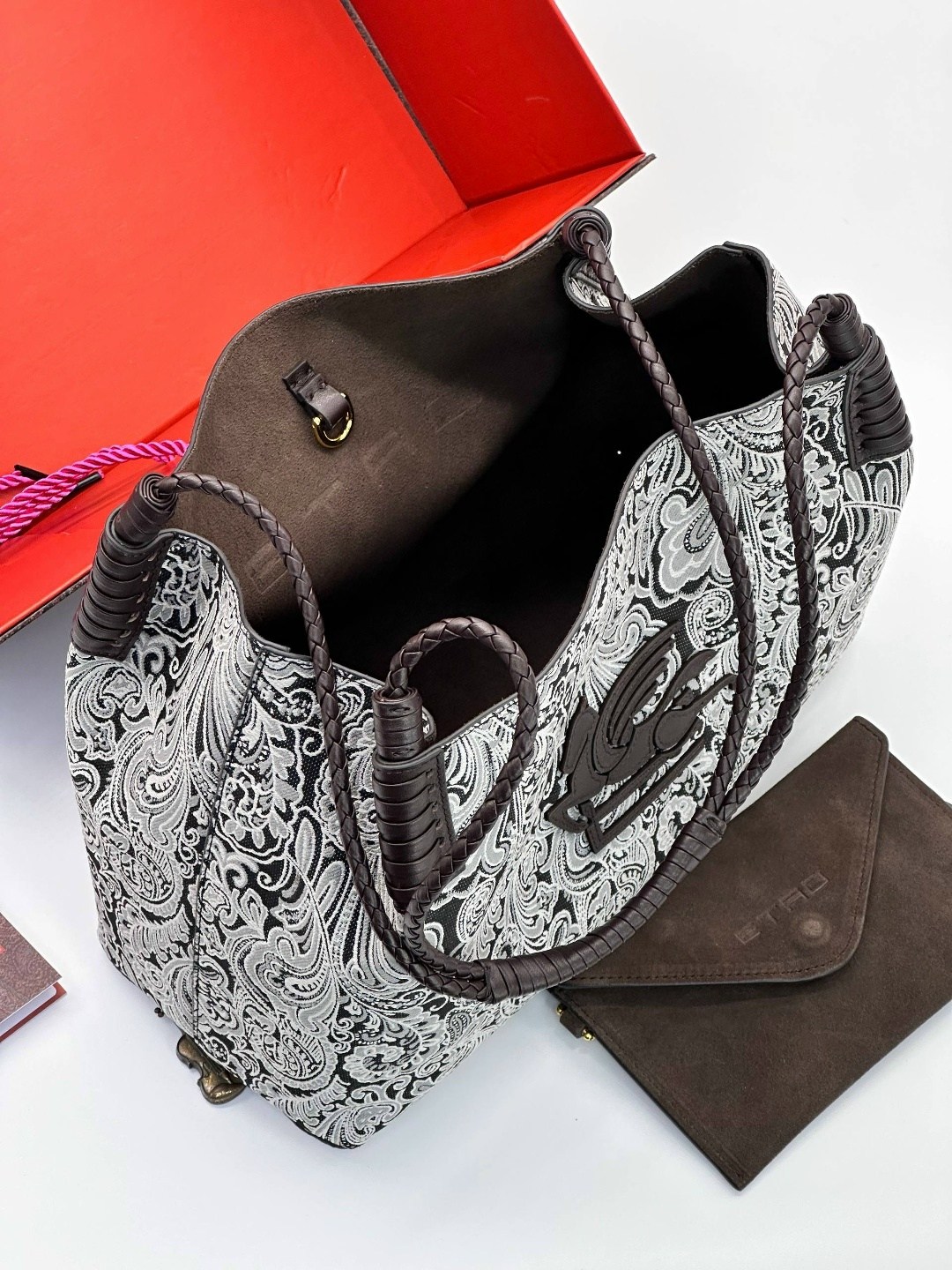 сумка,женская сумка,сумки для женщин,сумка классическая,стильная сумка