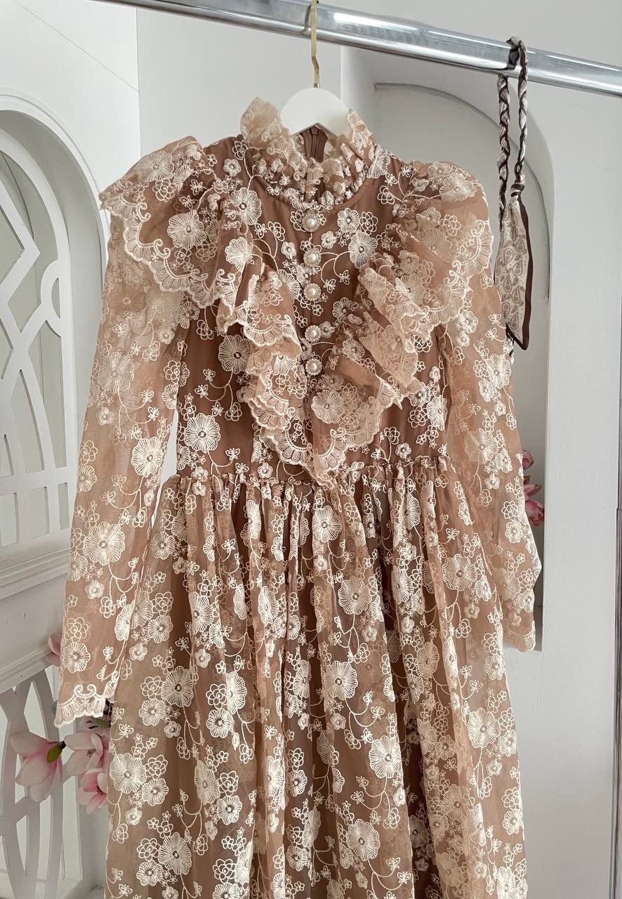 платья,кружевное платье,стильное платье,приталенное платье,шифоновое платье