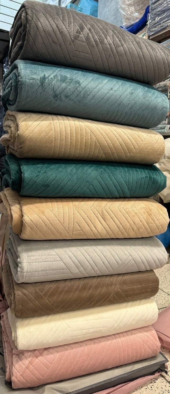 romance покрывало велюровое стеганое 220х240см,покрывало на кровать стеганое romance 220х240 см велюр евро темно-кремовый,покрывало на кровать стеганое romance 220х240 см велюр евро капучино,покрывало