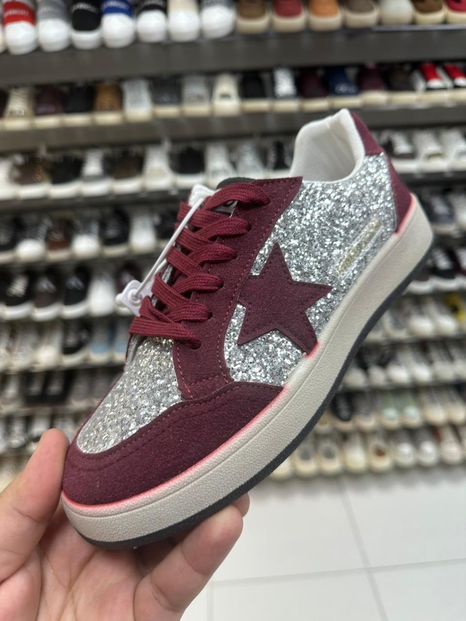 ,обуви,кроссовки женскиe,женская ,кроссовки со звездами