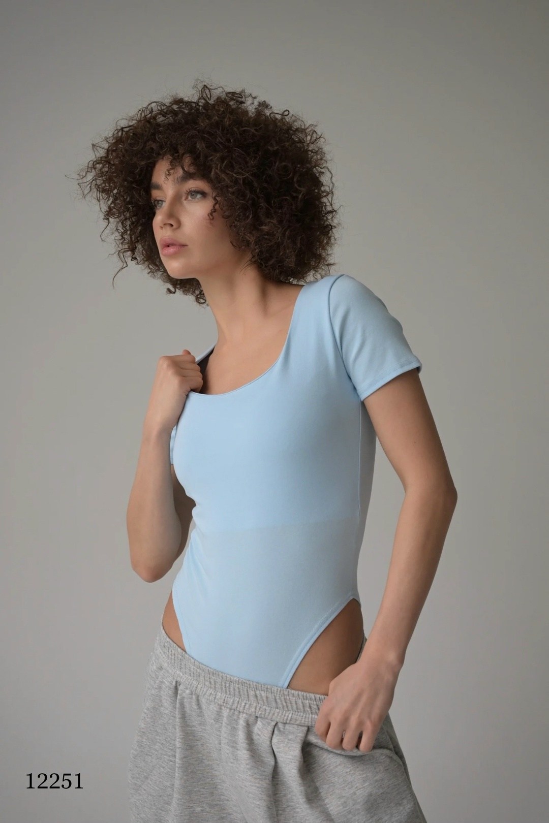 футболки женская,топ женский,футболки базовая,футболки белые,белая футболка женская