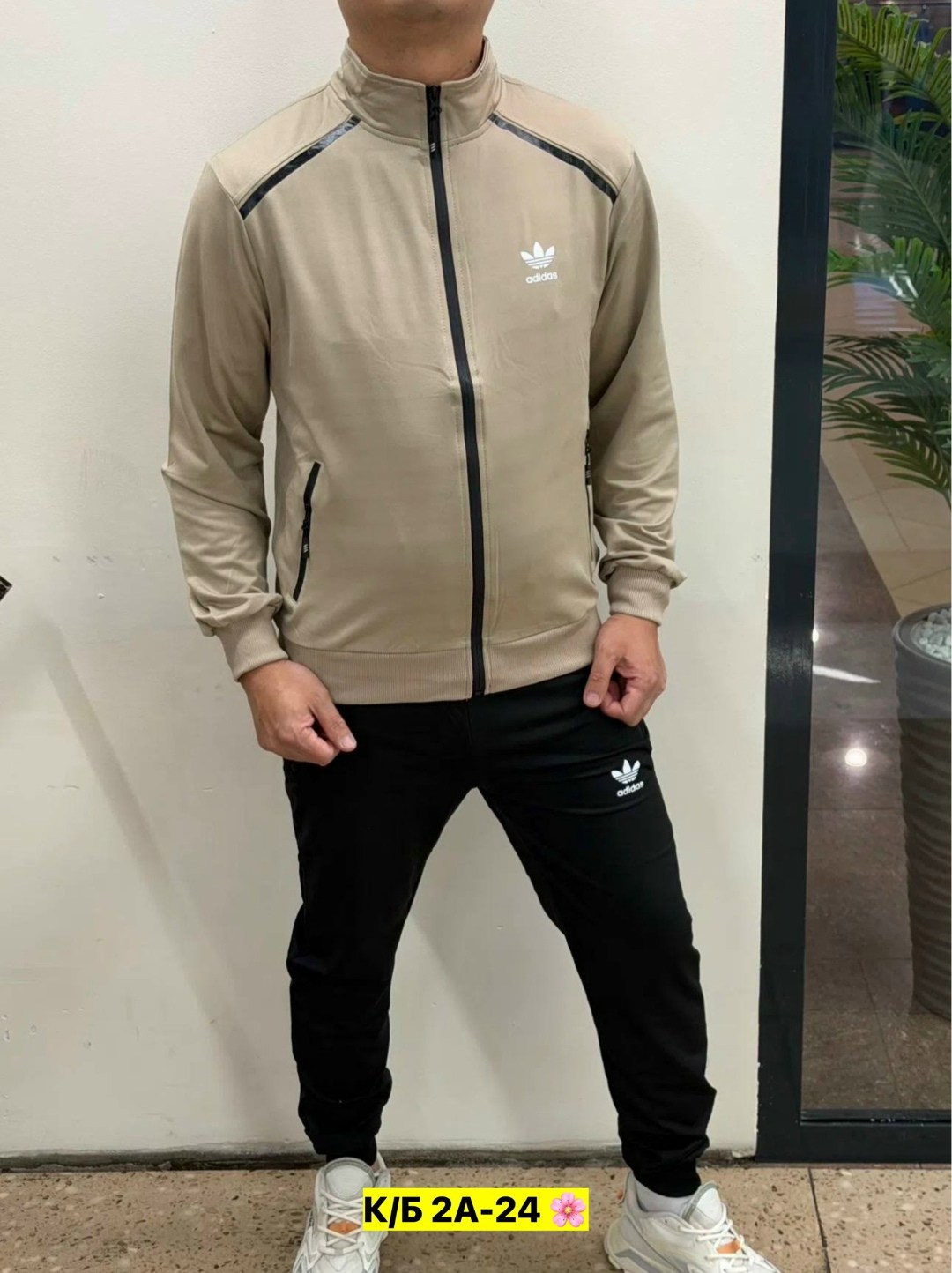 мужской спортивный костюм из эластана,костюм спортивный адидас,красный костюм адидас мужской,мужской спортивный костюм adidas черно красный,костюм адидас черно красный