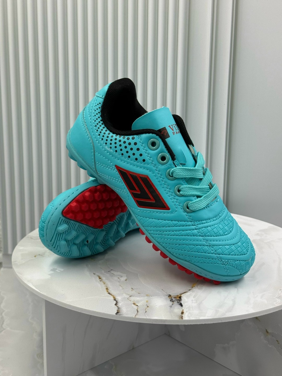 сороконожки футбольные детские,бутсы футбольные сороконожки,сороконожки футбольные,бутса футбольный,сороконожка для футбола