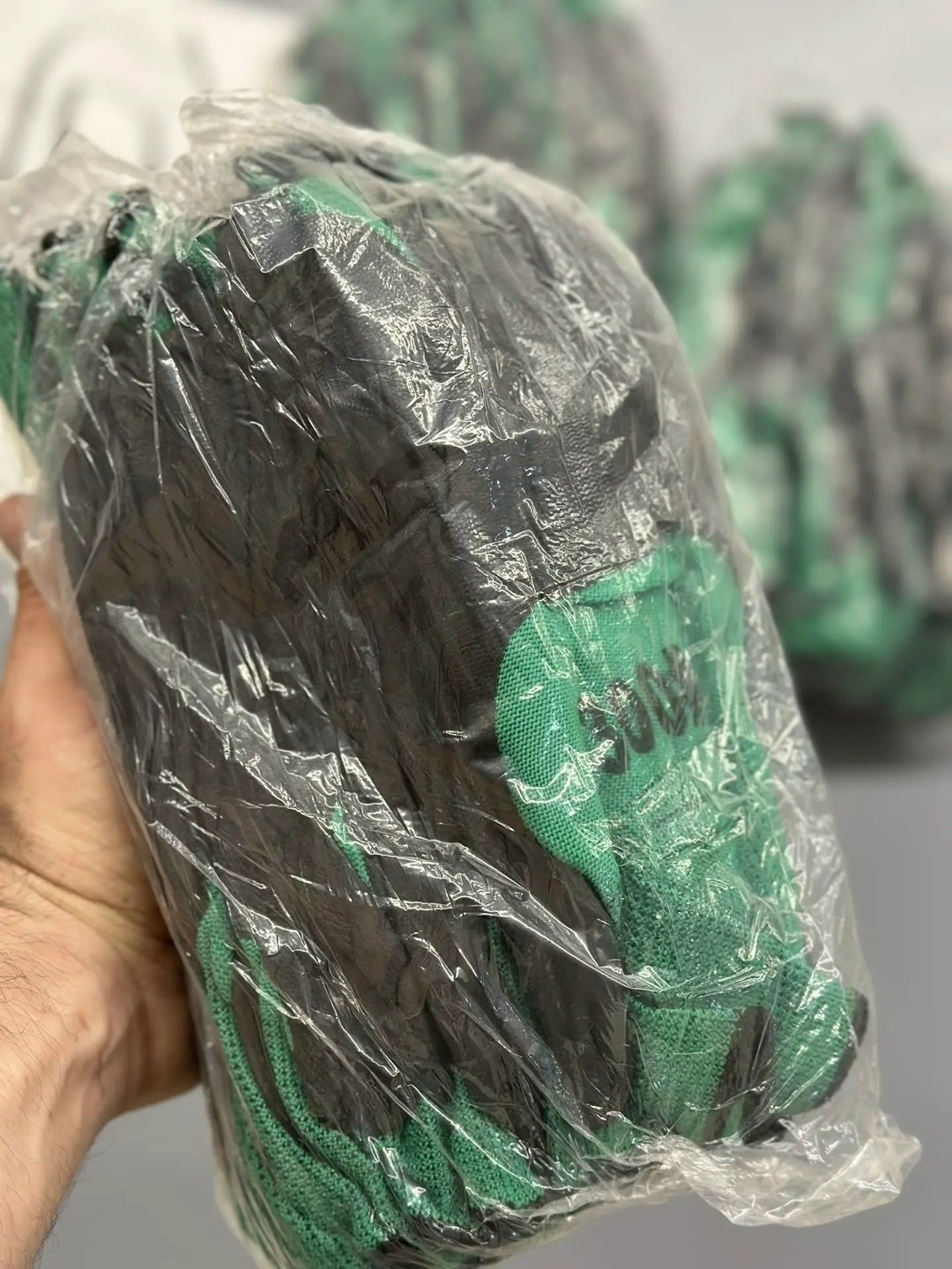 нейлоновые перчатки с нитриловым покрытием,перчатки нейлоновые с латексным покрытием,перчатки защитные,перчатки нейлоновые со вспененным латексом, l668,перчатки нейлоновые