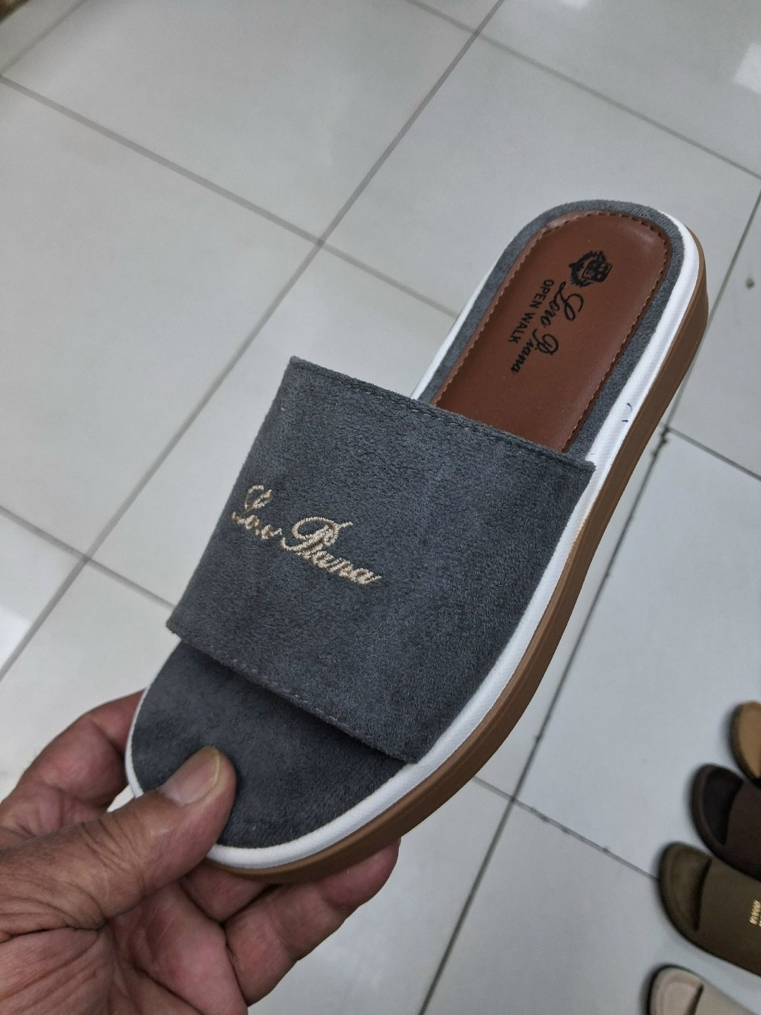 ,шлепанцы женские,женские тапки,шлепки женские,домашние женские тапочки