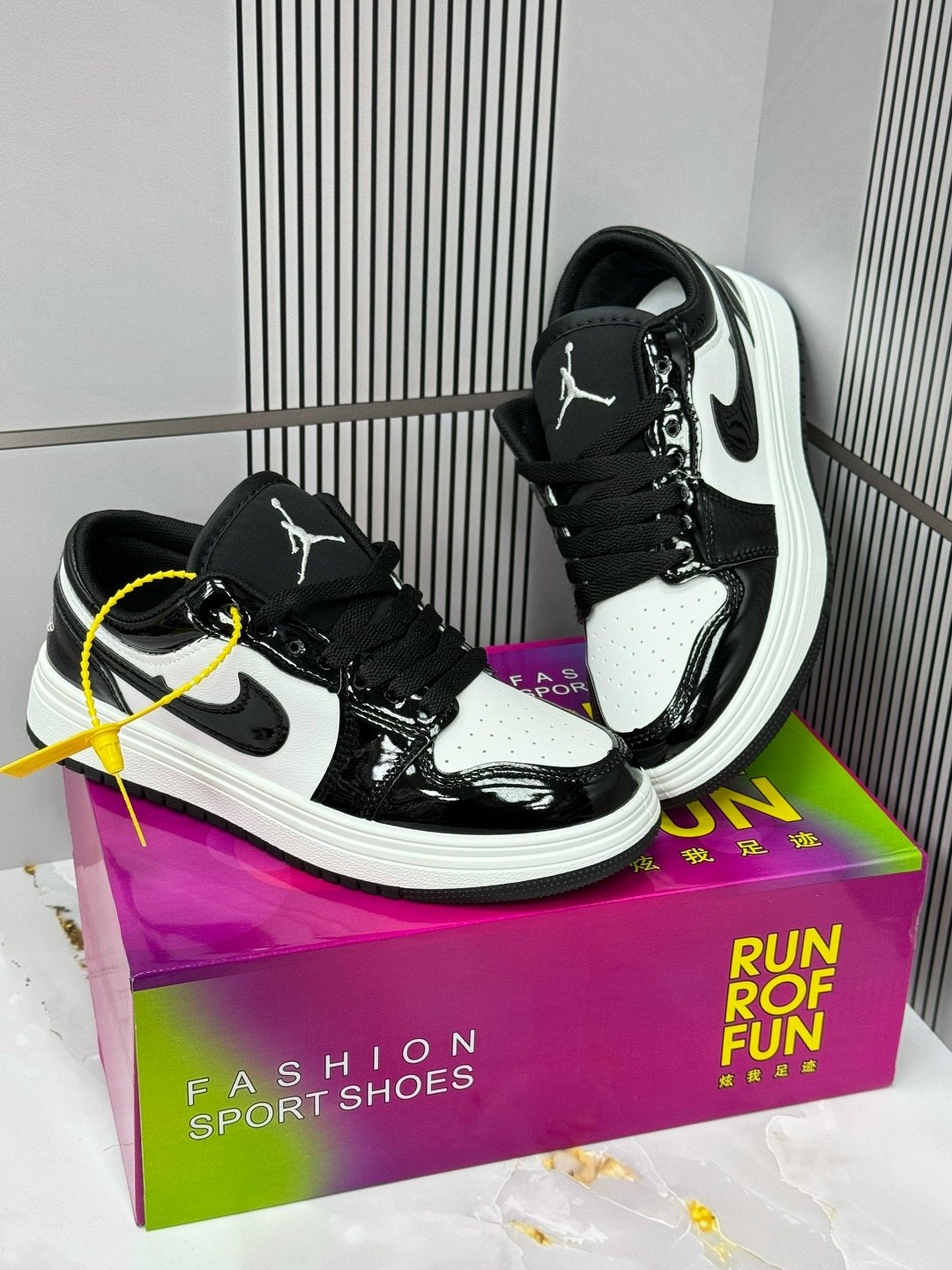 кроссовки nike air jordan 1 low,лаковые найки,кроссовки nike air jordan 1 low "concord",кеды селин,кроссовки nike air jordan 1 low se concord