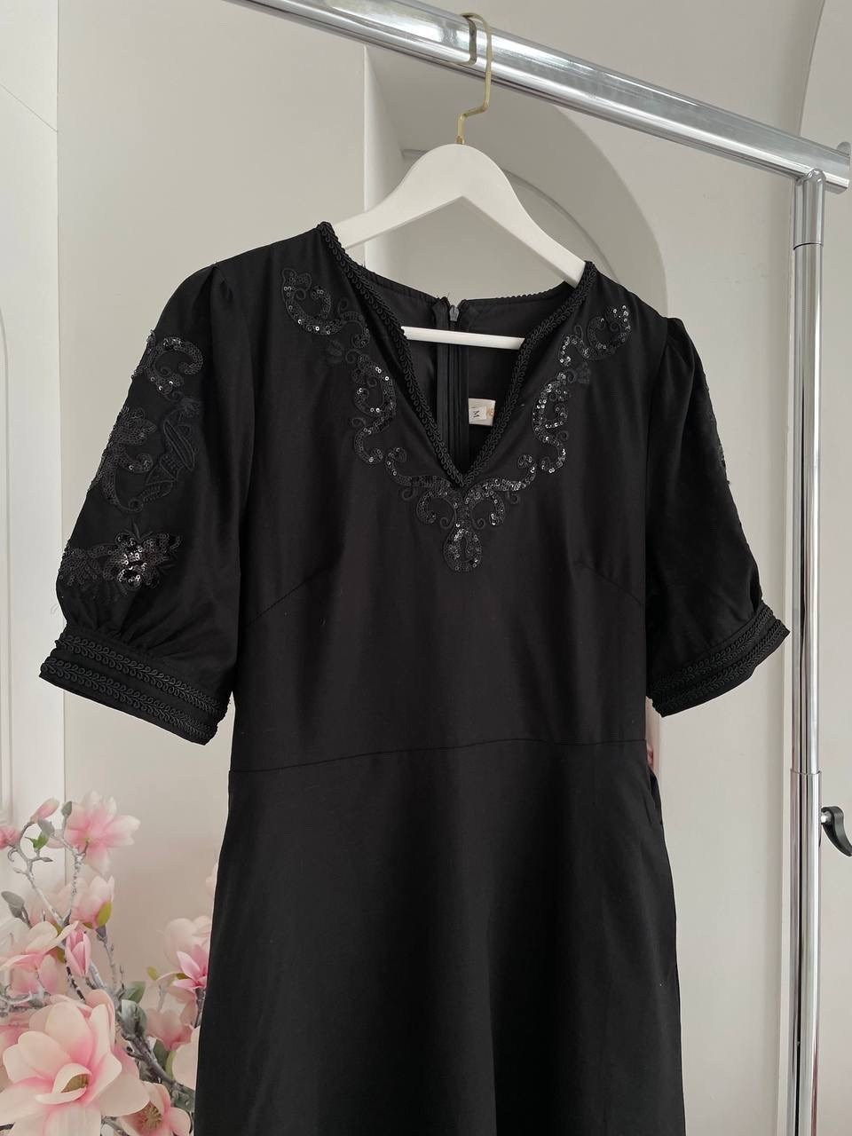 черное платье миди,платье миди,платья,платье женское черное,платье черное