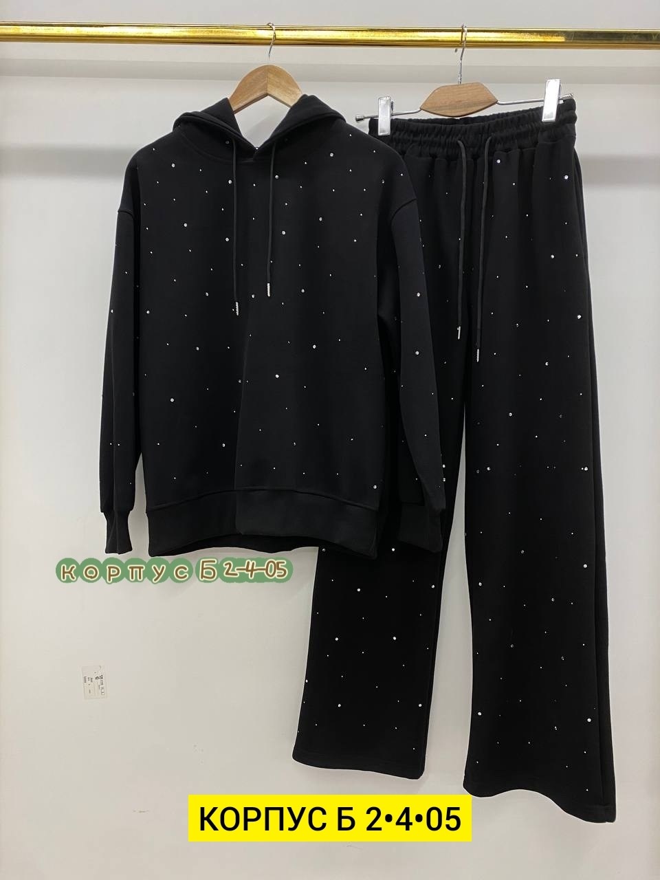 костюм белый,женские костюмы,женский спортивный костюм,спортивный костюм,костюм