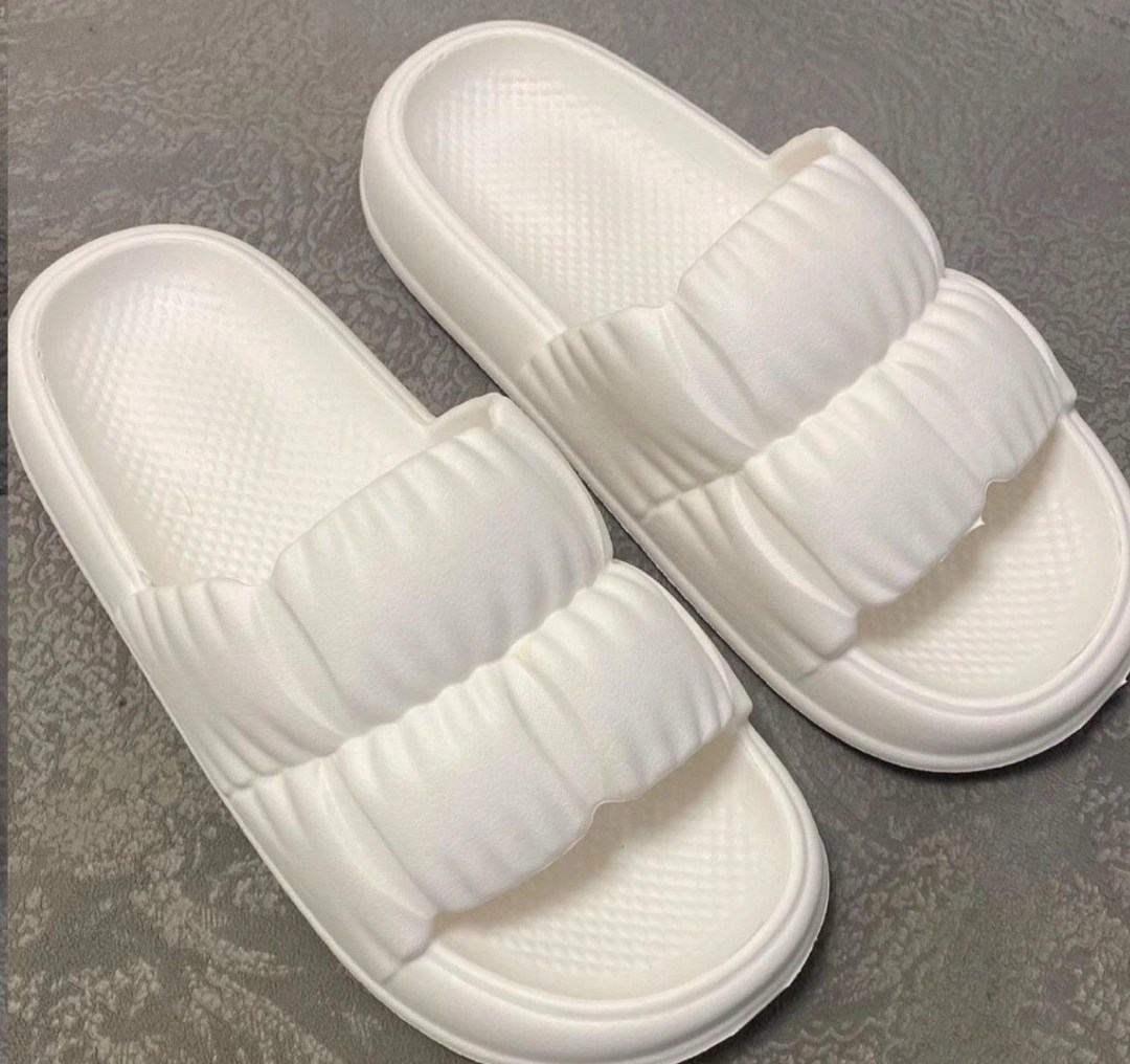 шлепки тапочки резиновые isco home textile цвет белый,шлепки тапочки резиновые isco home textile,шлепанцы изи,дутые шлепки женские,тапочки модные