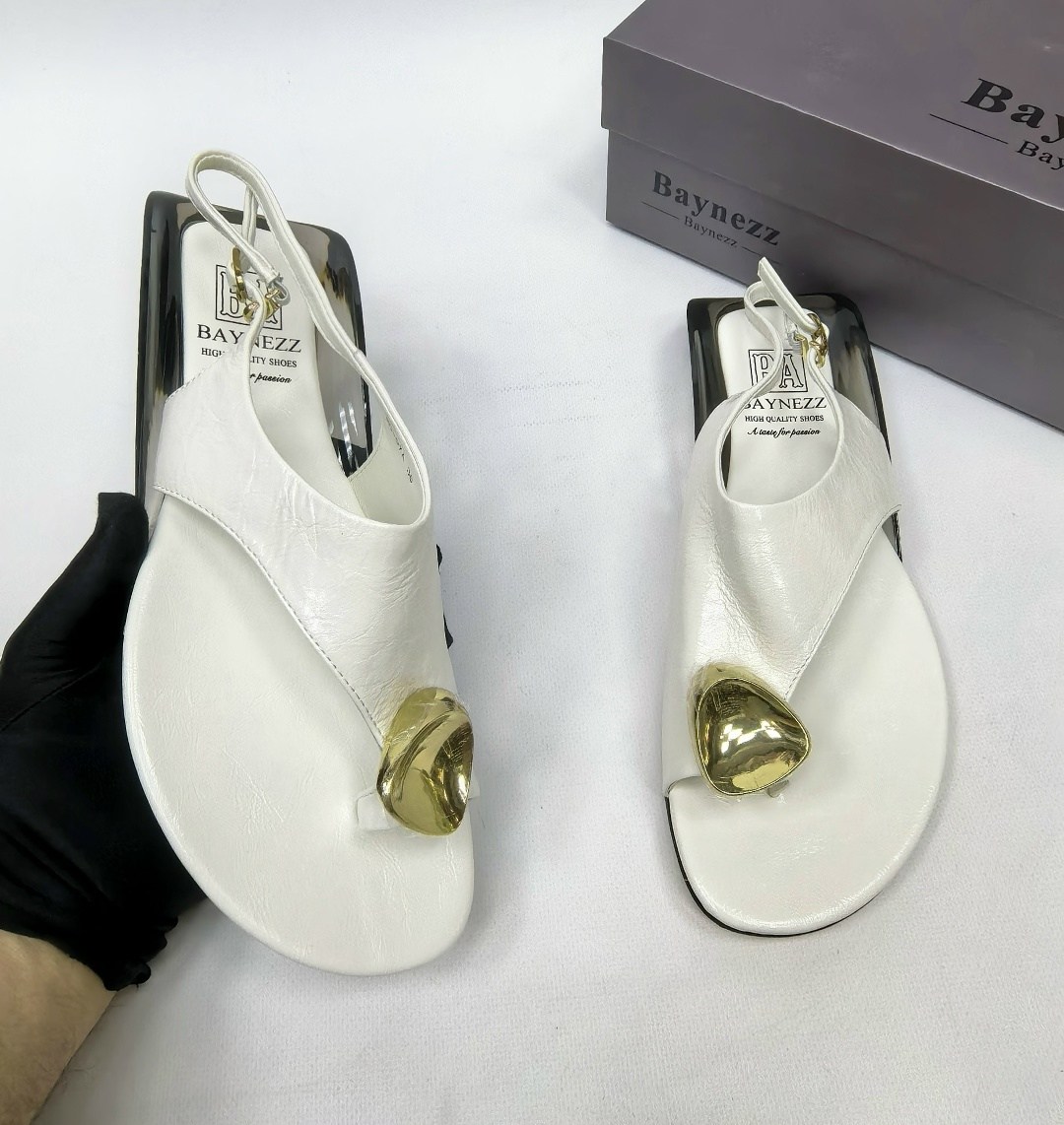 женские шлепанцы,шлепанцы valentino женские,,белые шлепанцы,женские босоножки