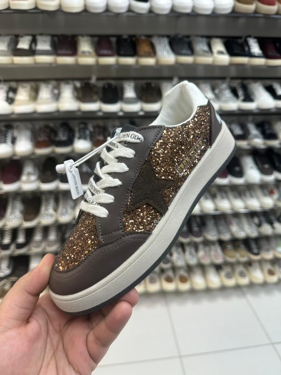 ,обуви,кроссовки женскиe,женская ,кроссовки со звездами