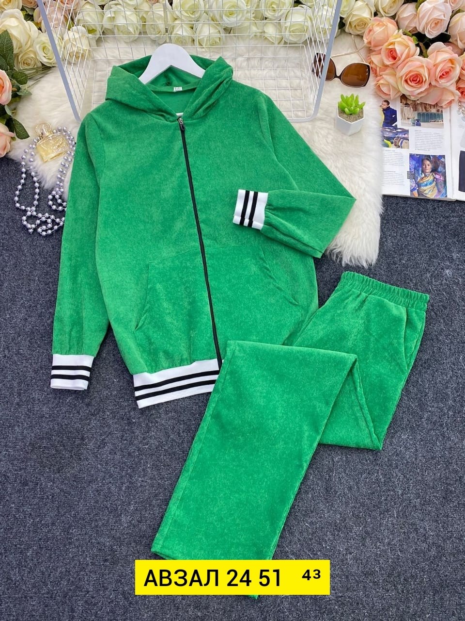 костюм женский спортивный на флисе,костюм спортивные женские костюмы,спортивные костюмы женские,костюм женский двойка,велюровый спортивный костюм женски