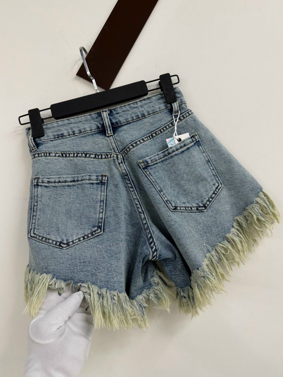 джинсовые шорты с бахромой,шорты джинсовые женская,шорты джинсовыe,женские джинсовые шорты с высокой талией,женские джинсовые шорты с кисточками