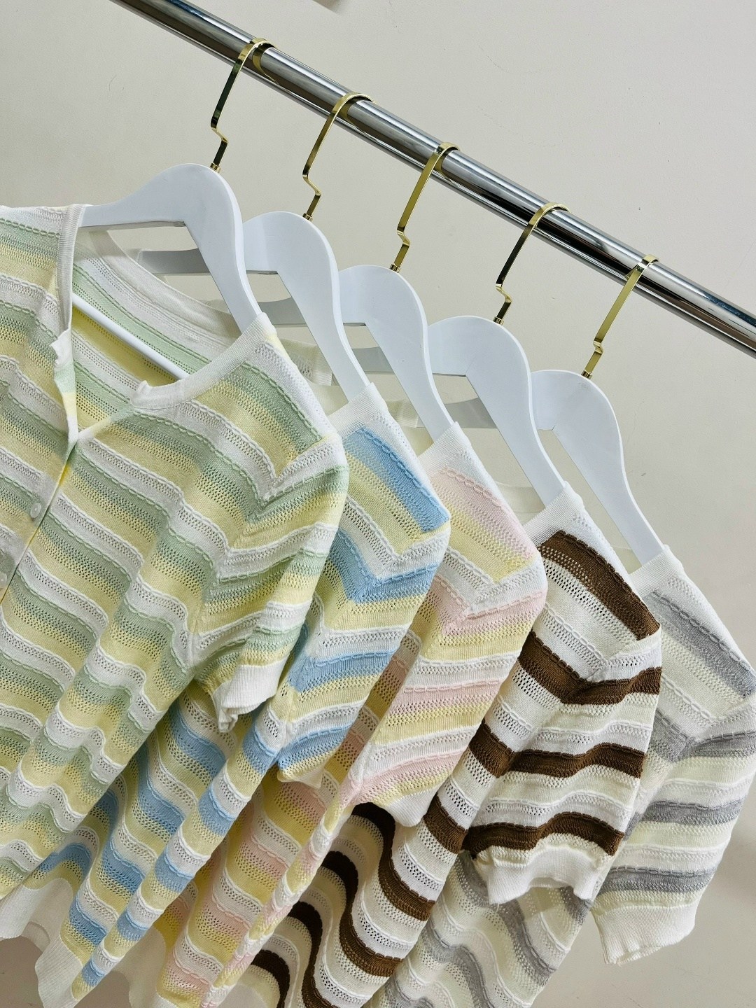 вязаные футболки женские,вязаная футболка,футболки модные,трикотажная футболка,трикотажный топ