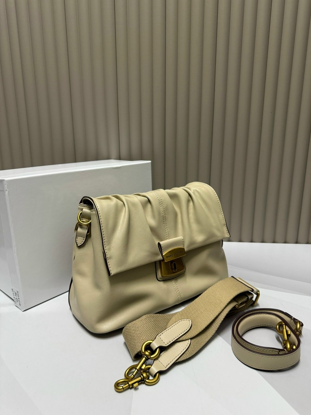 сумка,сумки женская,бежевая сумка,сумки на плечо,модная женская сумка