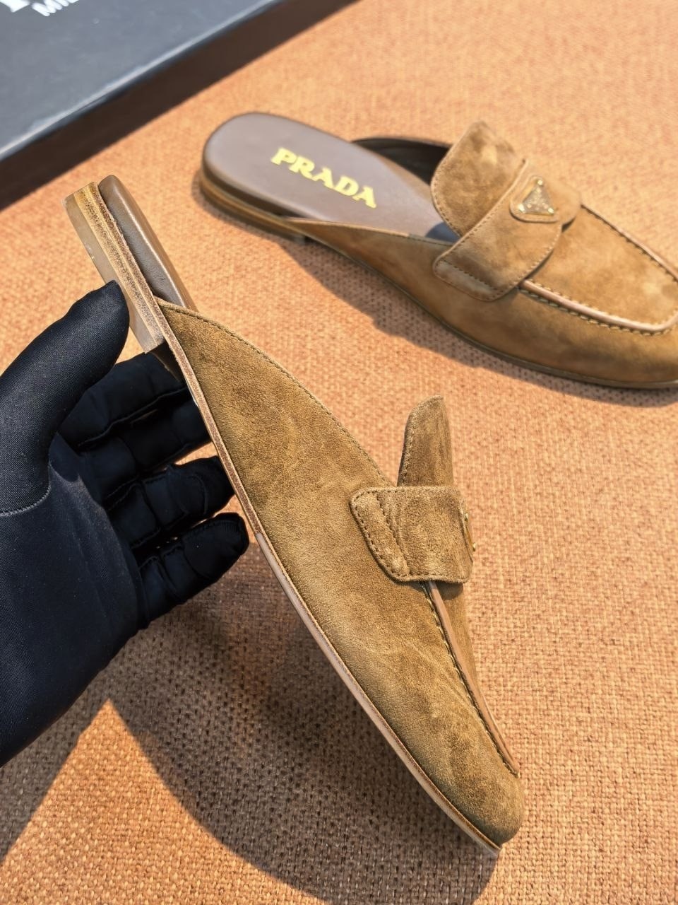 ,мюли замшевые,лоферы prada,лоферы прада,мюли женские