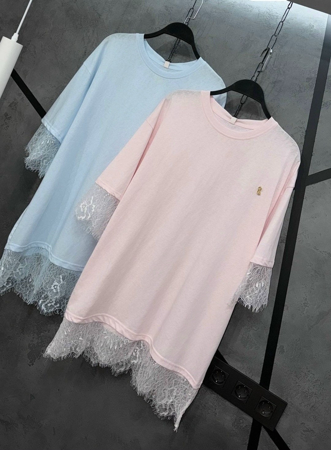 футболка с кружевами,одежда стильная,футболки женская,стильные наряды