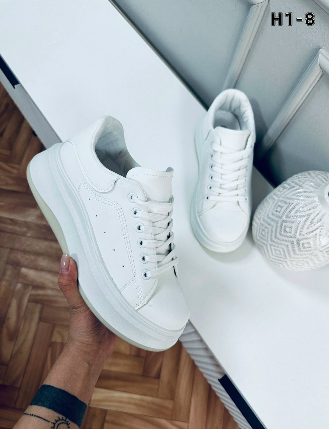 женские кроссовки,белые кеды,,белые кроссовки,женские белые кроссовки