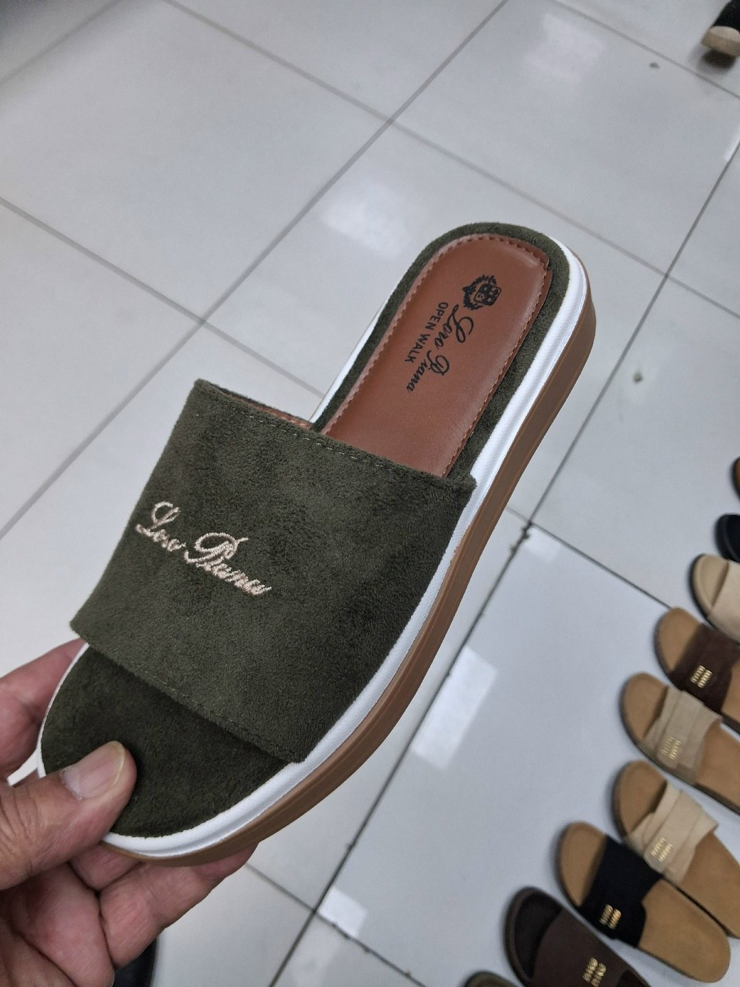 ,шлепанцы женские,женские тапки,шлепки женские,домашние женские тапочки