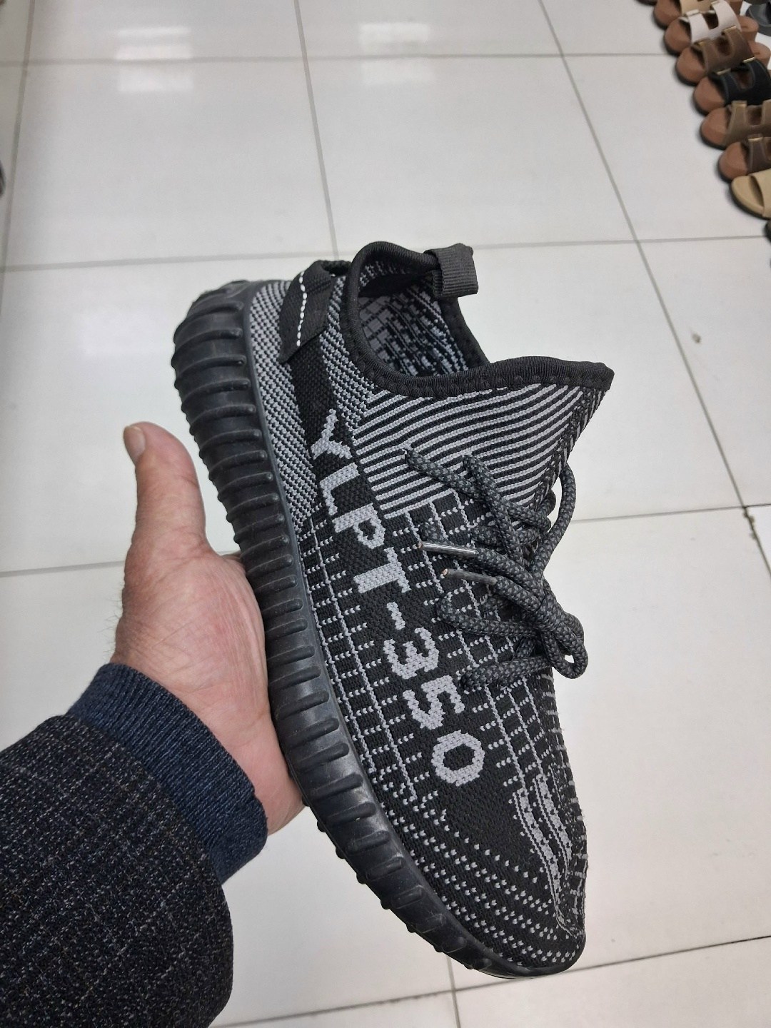кроссовки adidas yeezy boost 350,кроссовки adidas yeezy boost,adidas yeezy boost 350 v 2,adidas yeezy boost 350,adidas yeezy boost