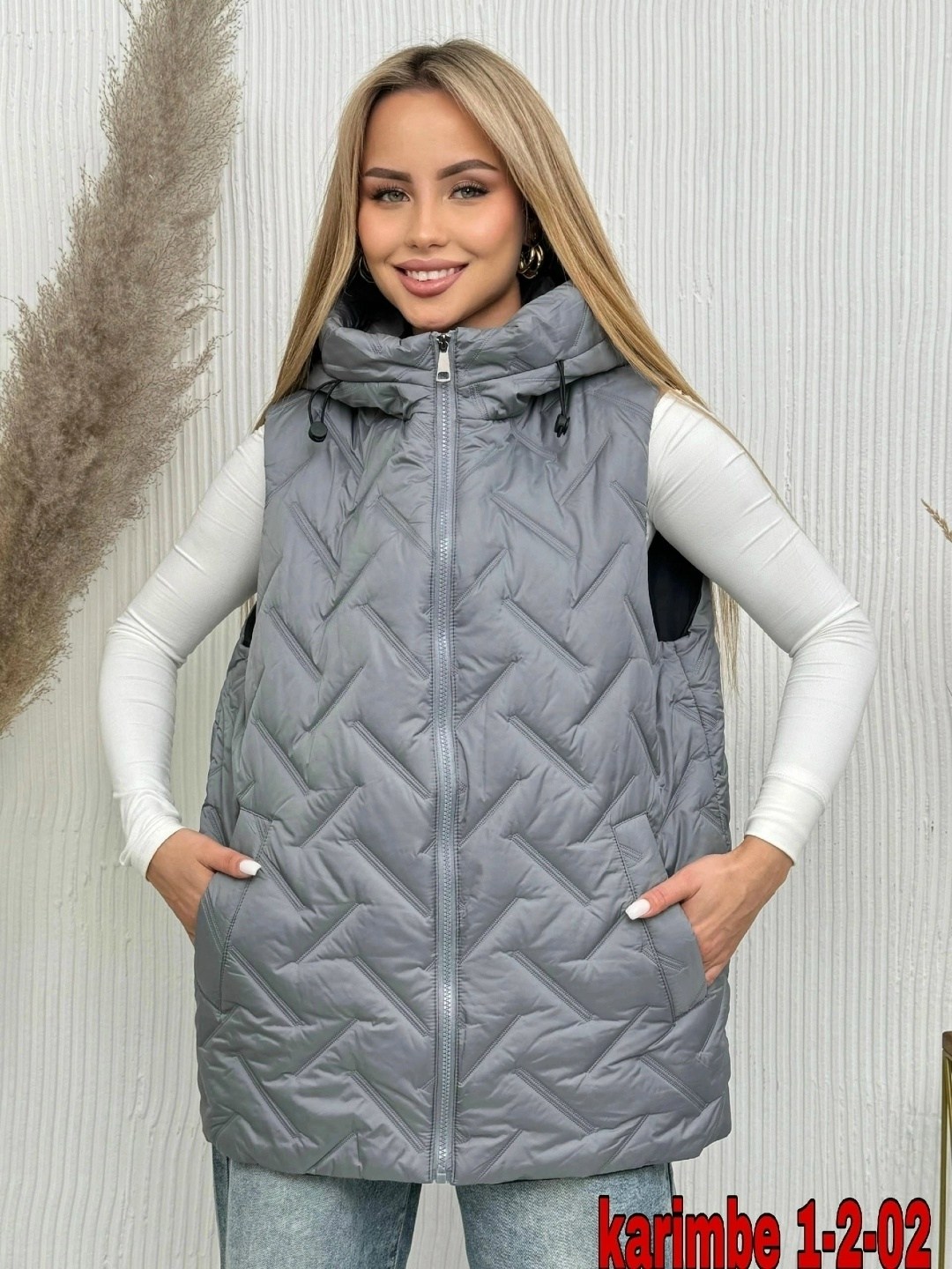 жилетка женская,женские жилеты,жилет,жилетка с капюшоном,теплый жилет