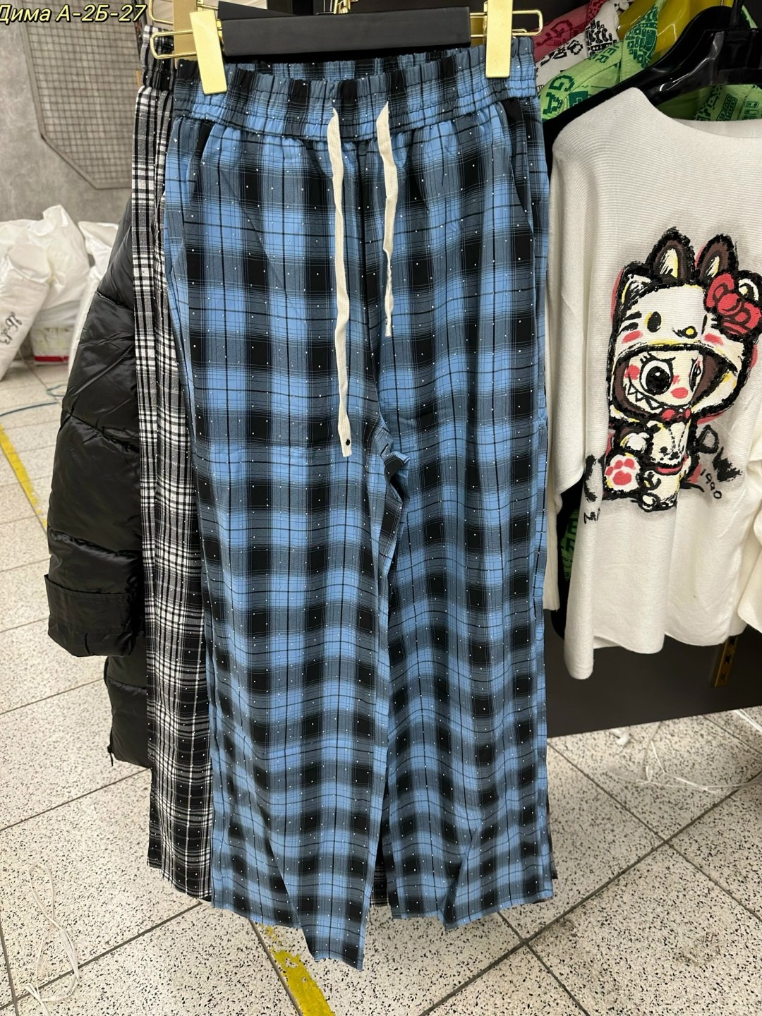 широкие брюки в клетку,женские клетчатые брюки houzhou harajuku,брюки женские клетчатые в стиле эмо,брюки женские в клетку,штаны в клетку