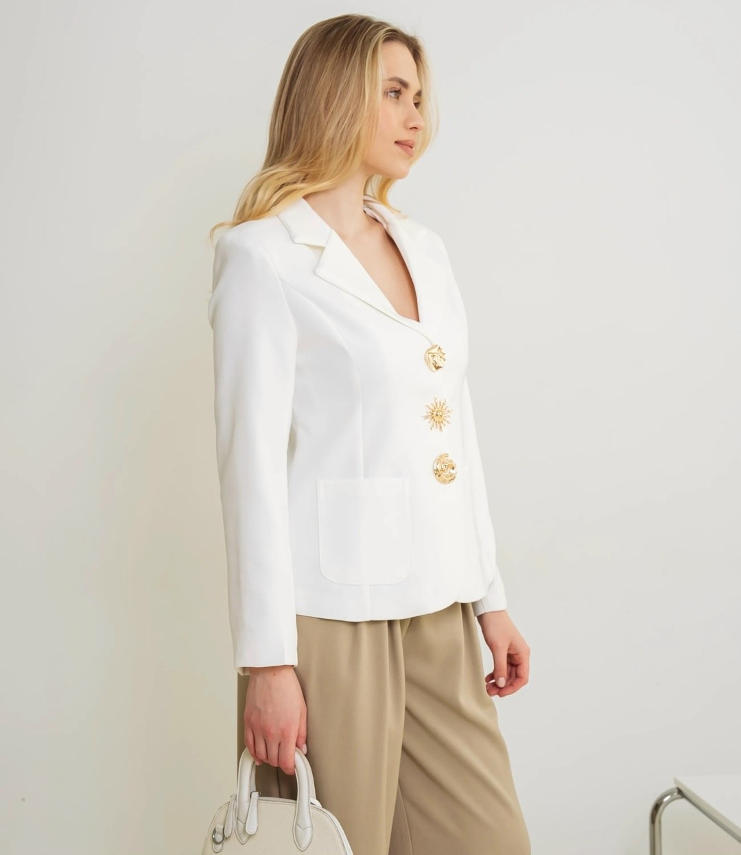 жакет,пиджак,черный жакет,жакет приталенный,пиджак черный