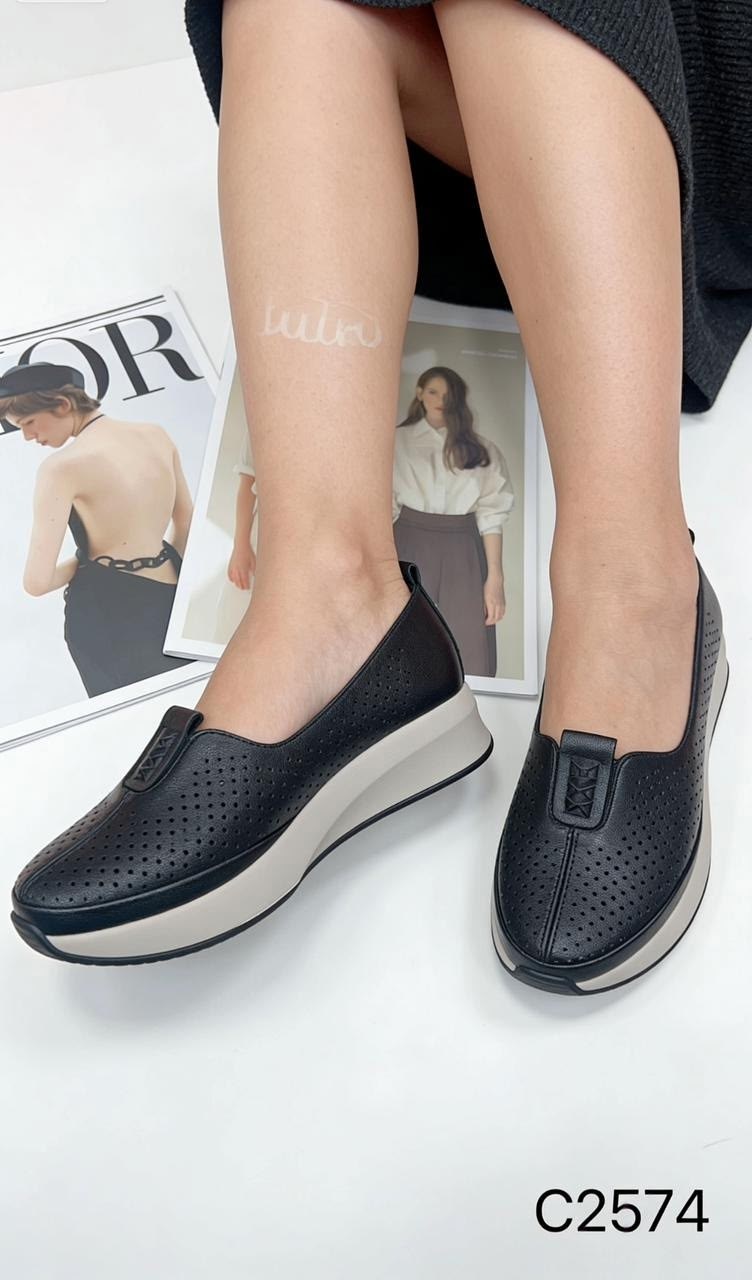 слипоны с перфорацией женские,,лоферы с перфорацией женские,мокасины женские кожаные с перфорацией,женские мокасины