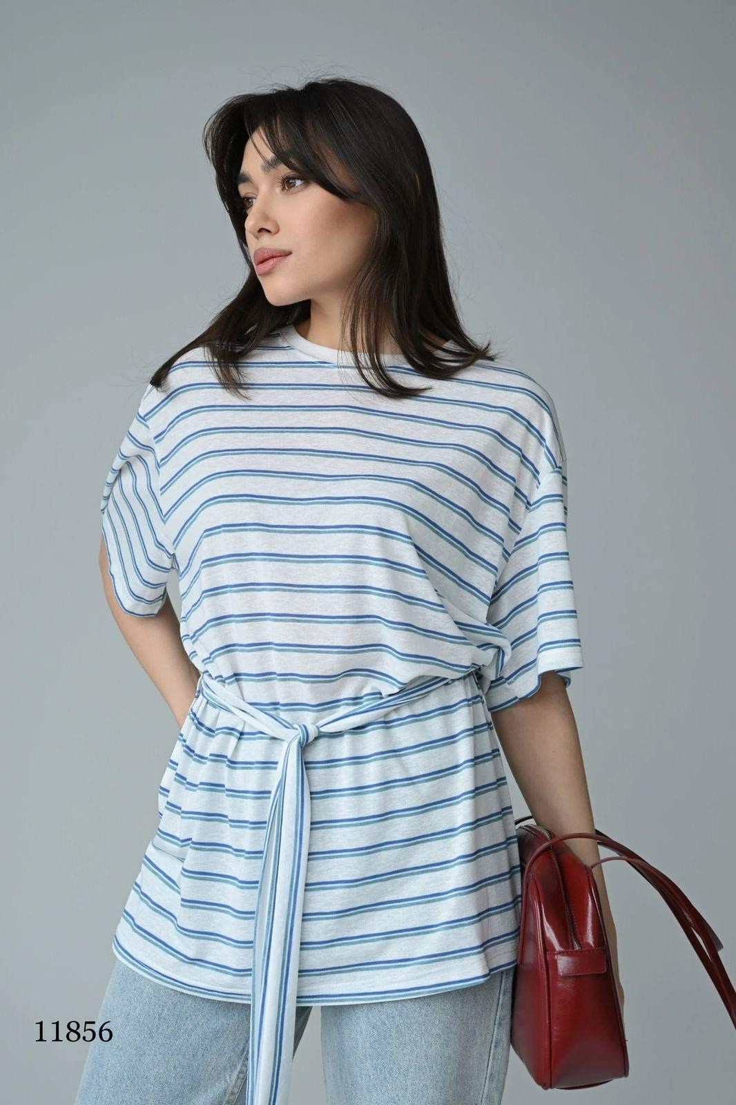 джемпер оверсайз,оригинальный джемпер,джемпер,трикотажный джемпер оверсайз,брюки модные