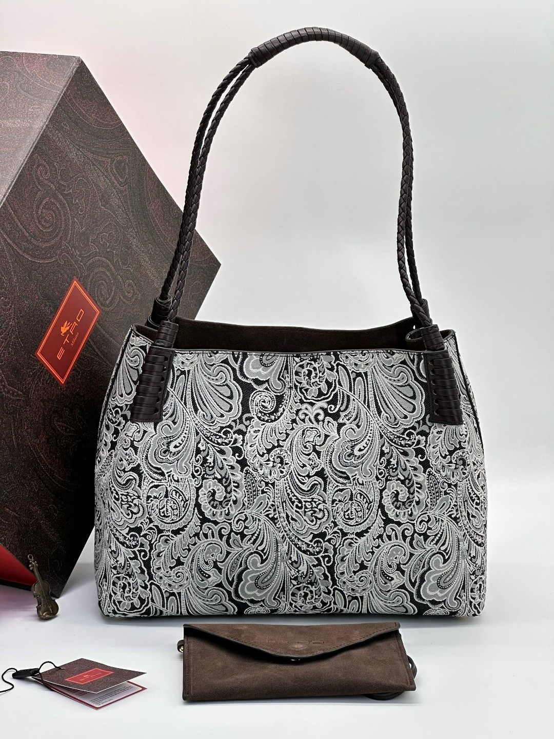 сумка,женская сумка,сумки для женщин,сумка классическая,стильная сумка