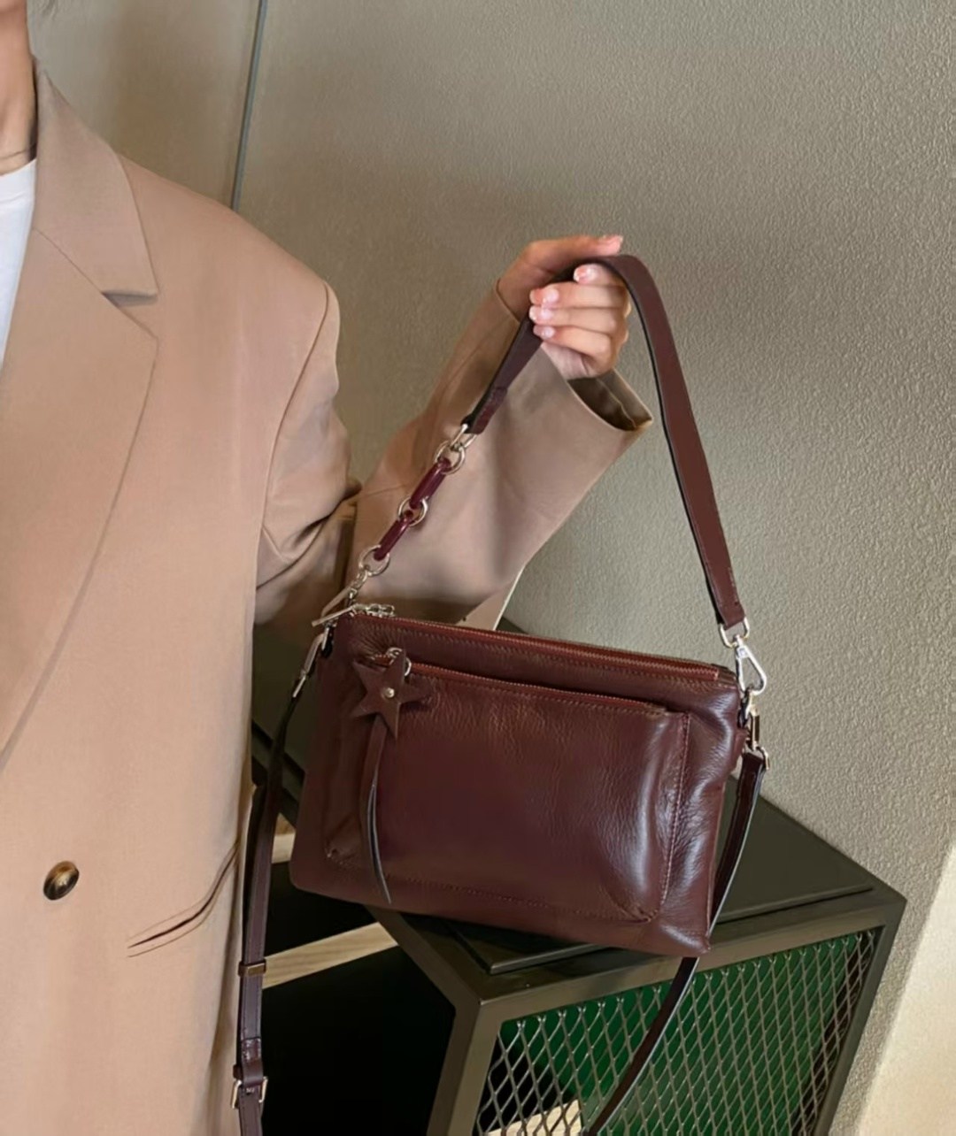 сумки женская,женская кожаная сумка,красная сумка,сумка,женская кожаная сумка через плечо с