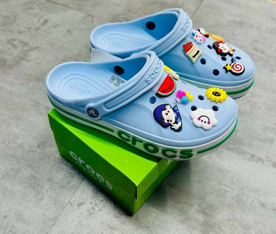 ,crocs jibbitz charms,сабо crocs,crocs bayaband clog,кроксы сабо детские