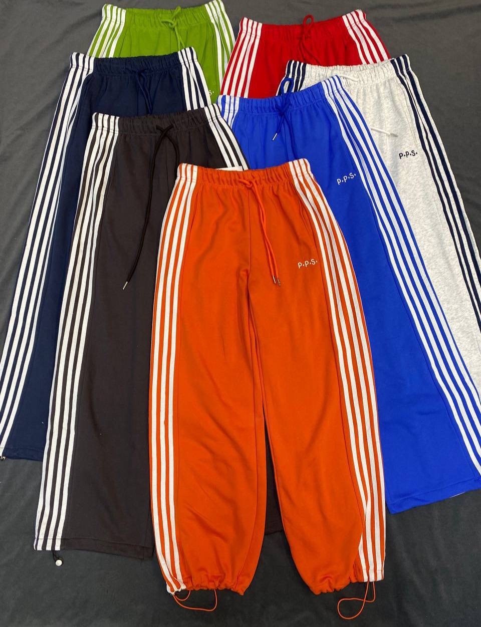 штаны спортивные широкие оверсайз с лампасами y2k,мужские повседневные спортивные мешковатые широкие спортивные брюки большого размера y2k,брюки широкие спортивные с лампасами,спортивные брюки,спортив